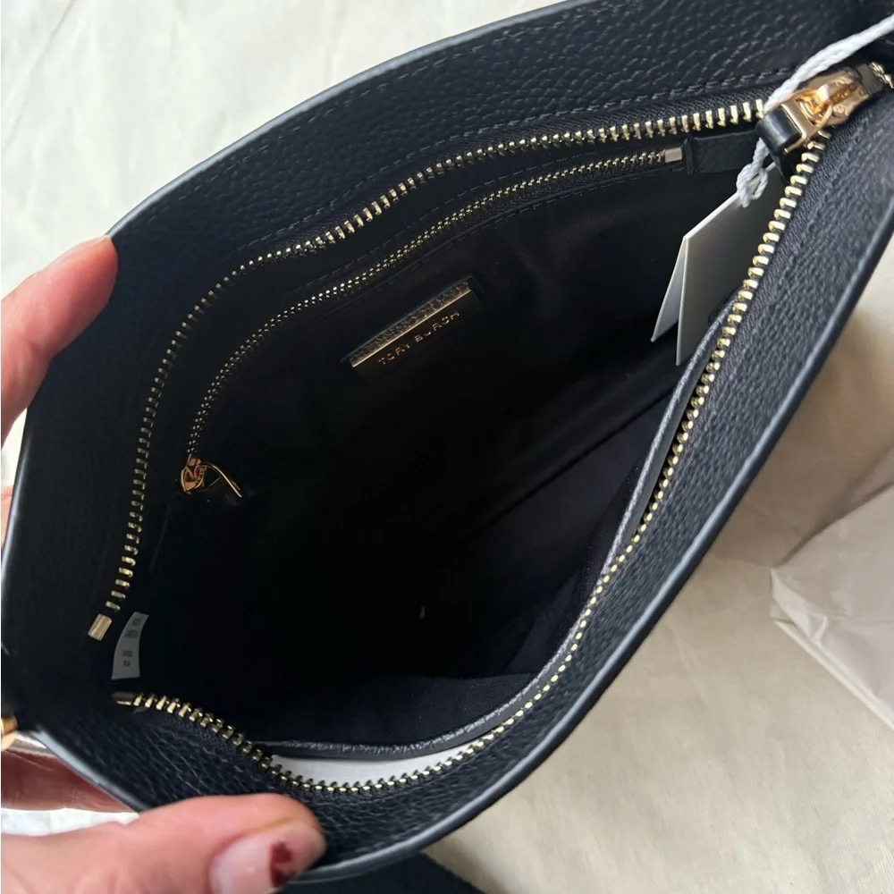 New Tory Burch BLAKE SWINGPACK black